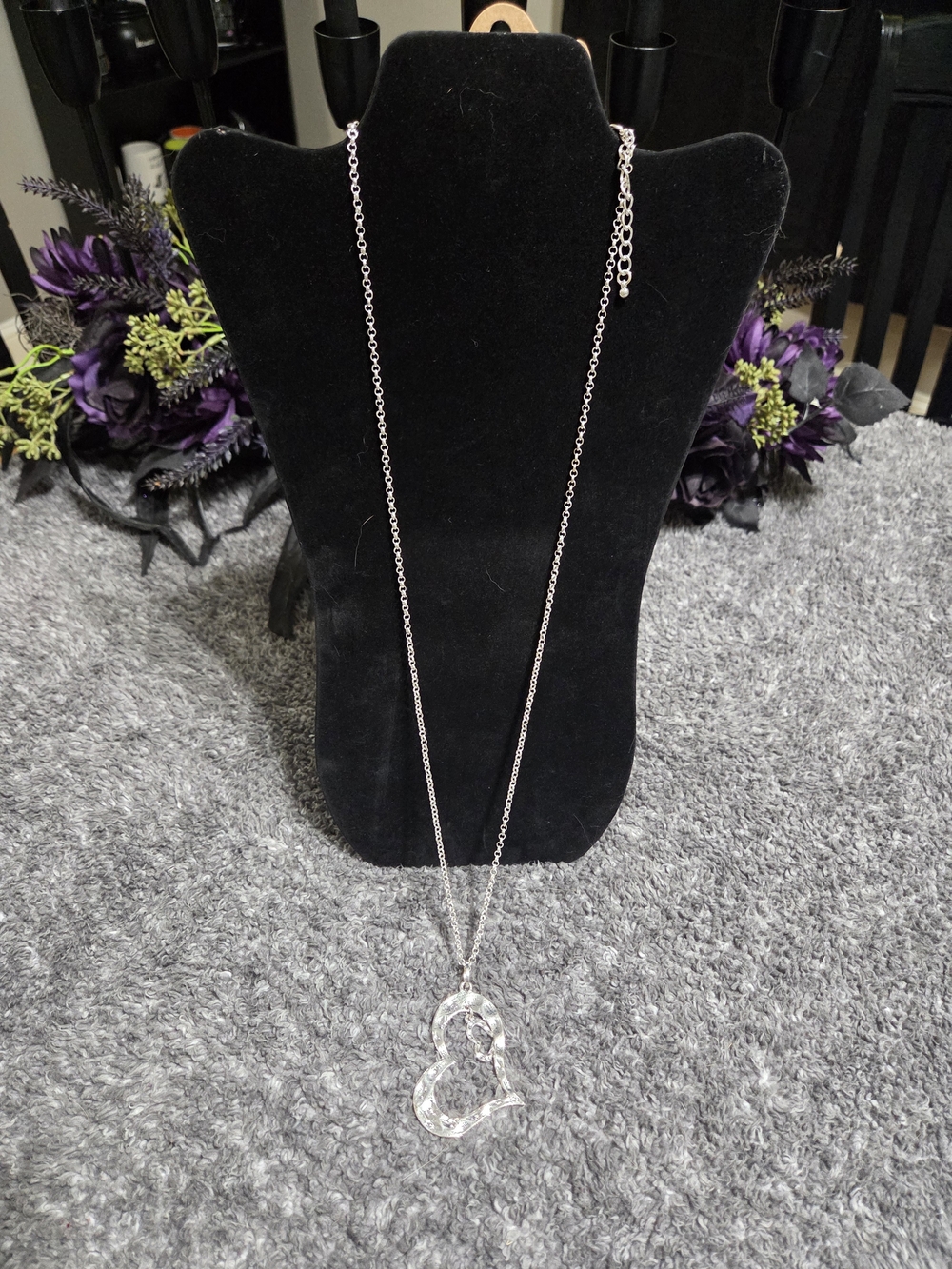 Delicate Silver Heart Outline Pendant Necklace